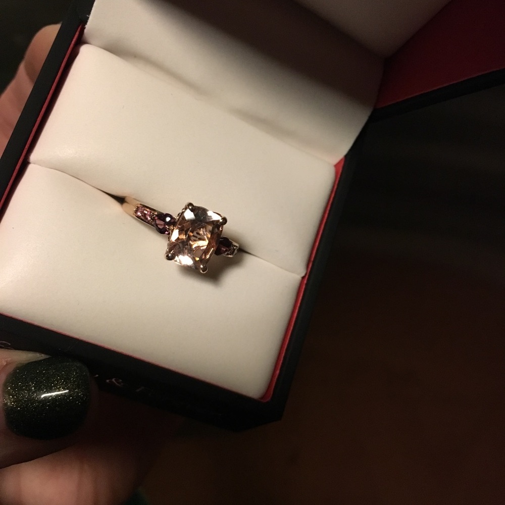 Morganite ring size 7. Hardly worn